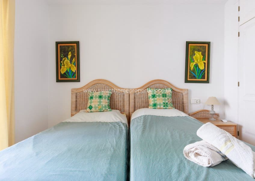 3 bedroom Villa for sale in Las Ramblas Golf with pool garage - € 269,000 (Ref: 10182194)