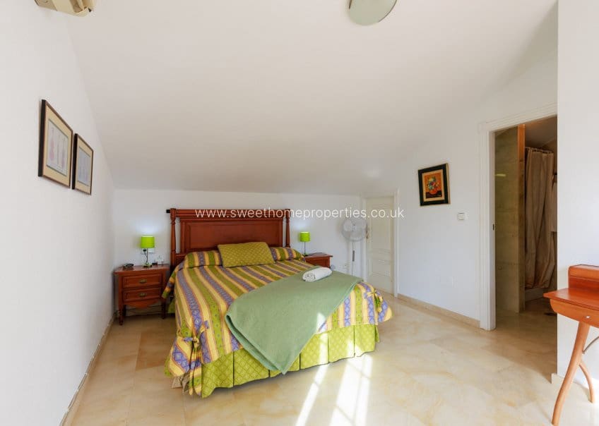 3 bedroom Villa for sale in Las Ramblas Golf with pool garage - € 269,000 (Ref: 10182194)