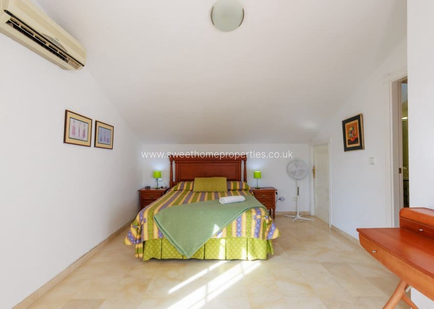 3 bedroom Villa for sale in Las Ramblas Golf with pool garage - € 269,000 (Ref: 10182194)