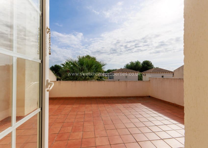 3 bedroom Villa for sale in Las Ramblas Golf with pool garage - € 269,000 (Ref: 10182194)
