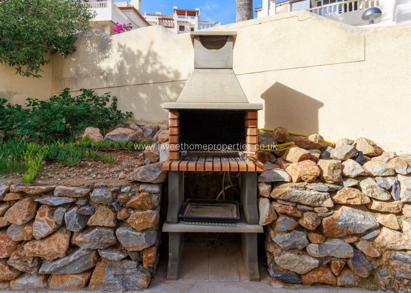 3 bedroom Villa for sale in Las Ramblas Golf with pool garage - € 269,000 (Ref: 10182194)