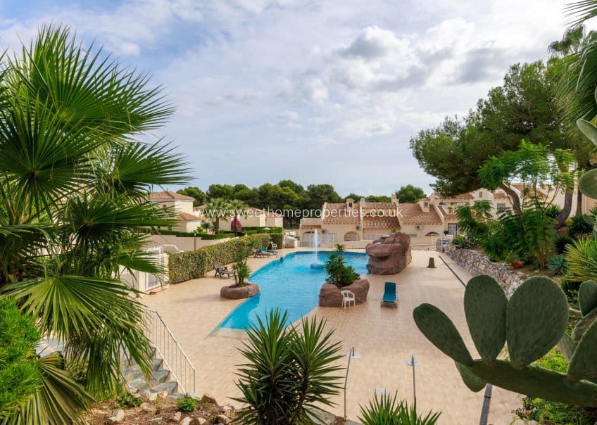 3 bedroom Villa for sale in Las Ramblas Golf with pool garage - € 269,000 (Ref: 10182194)