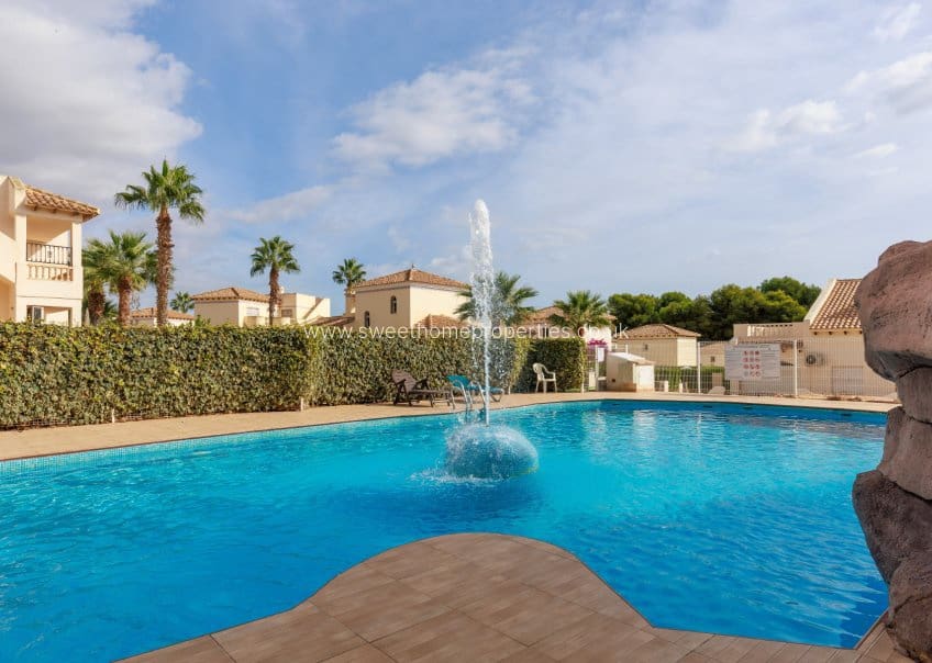 3 bedroom Villa for sale in Las Ramblas Golf with pool garage - € 269,000 (Ref: 10182194)