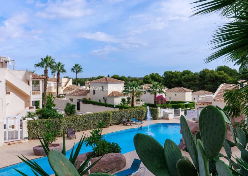 3 bedroom Villa for sale in Las Ramblas Golf with pool garage - € 269,000 (Ref: 10182194)
