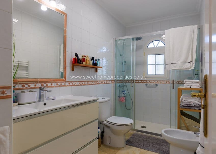 2 soveværelse Byhus til salg i Villamartin med swimmingpool - € 265.000 (Ref: 10182195)