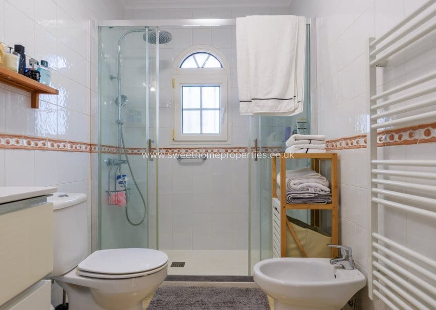 2 soveværelse Byhus til salg i Villamartin med swimmingpool - € 265.000 (Ref: 10182195)