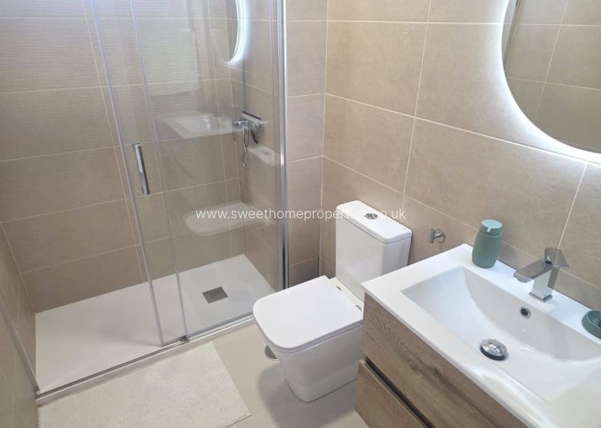 Ático de 2 habitaciones en Pilar de la Horadada en venta con piscina garaje - 346.000 € (Ref: 10182196)