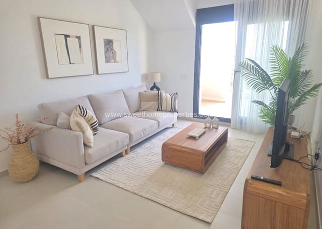 Ático de 2 habitaciones en Pinar de Campoverde, Pilar de la Horadada en venta con piscina garaje - 346.000 € (Ref: 10182196)