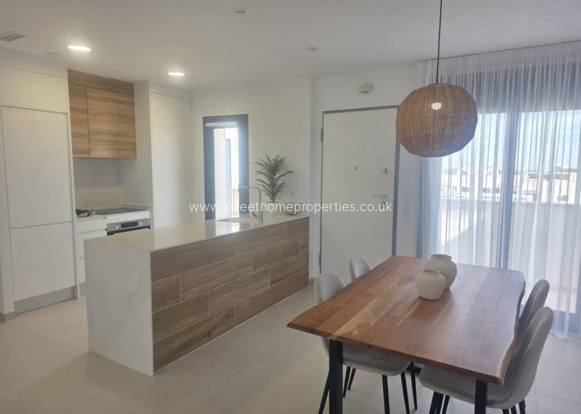 Ático de 2 habitaciones en Pilar de la Horadada en venta con piscina garaje - 346.000 € (Ref: 10182196)