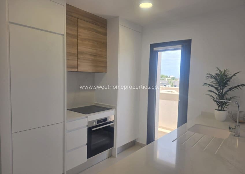 Ático de 2 habitaciones en Pilar de la Horadada en venta con piscina garaje - 346.000 € (Ref: 10182196)