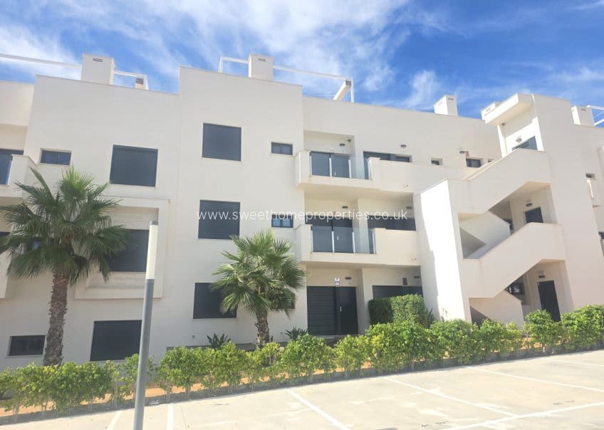 Ático de 2 habitaciones en Pilar de la Horadada en venta con piscina garaje - 346.000 € (Ref: 10182196)