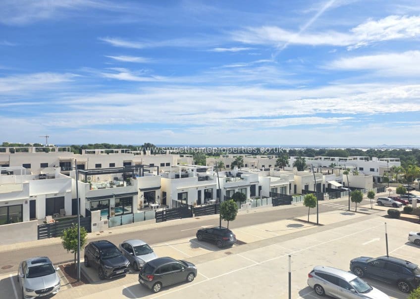 Ático de 2 habitaciones en Pilar de la Horadada en venta con piscina garaje - 346.000 € (Ref: 10182196)