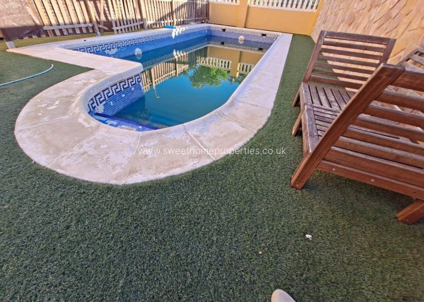 3 bedroom Villa for sale in Aspe with pool garage - € 340,000 (Ref: 10182197)