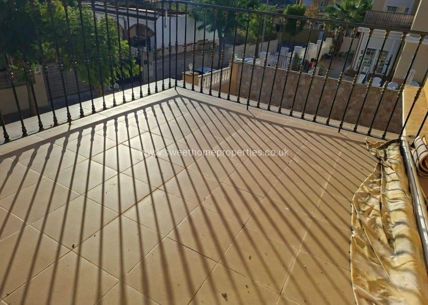 3 bedroom Villa for sale in Aspe with pool garage - € 340,000 (Ref: 10182197)