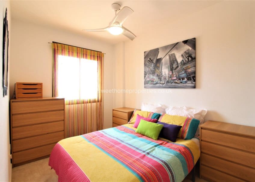 3 quarto Moradia para venda em Villamartin com piscina garagem - 268 880 € (Ref: 2114439)