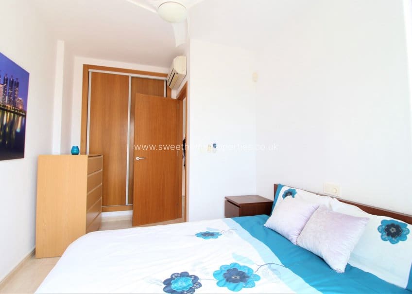 3 quarto Moradia para venda em Villamartin com piscina garagem - 268 880 € (Ref: 2114439)