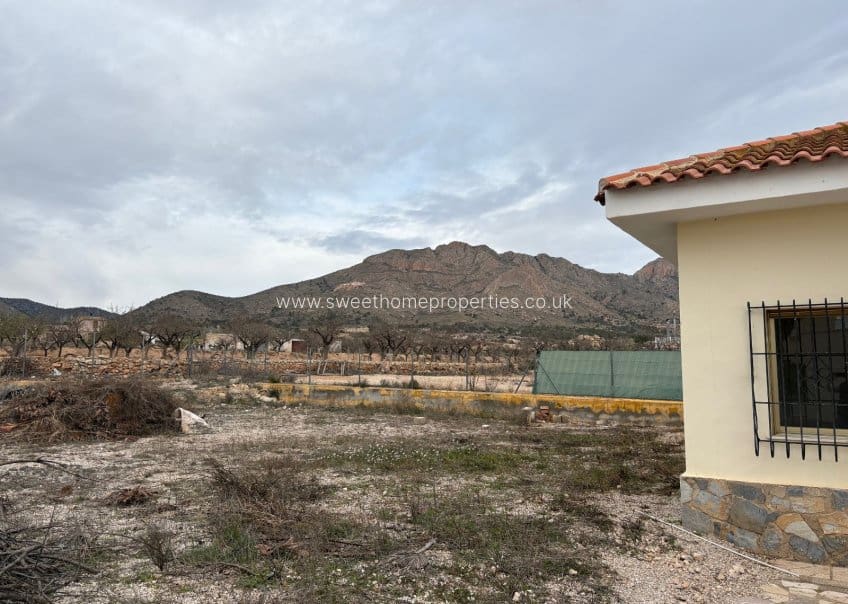 3 slaapkamer Finca/Landhuis te koop in Macisvenda met zwembad - € 210.000 (Ref: 3704547)