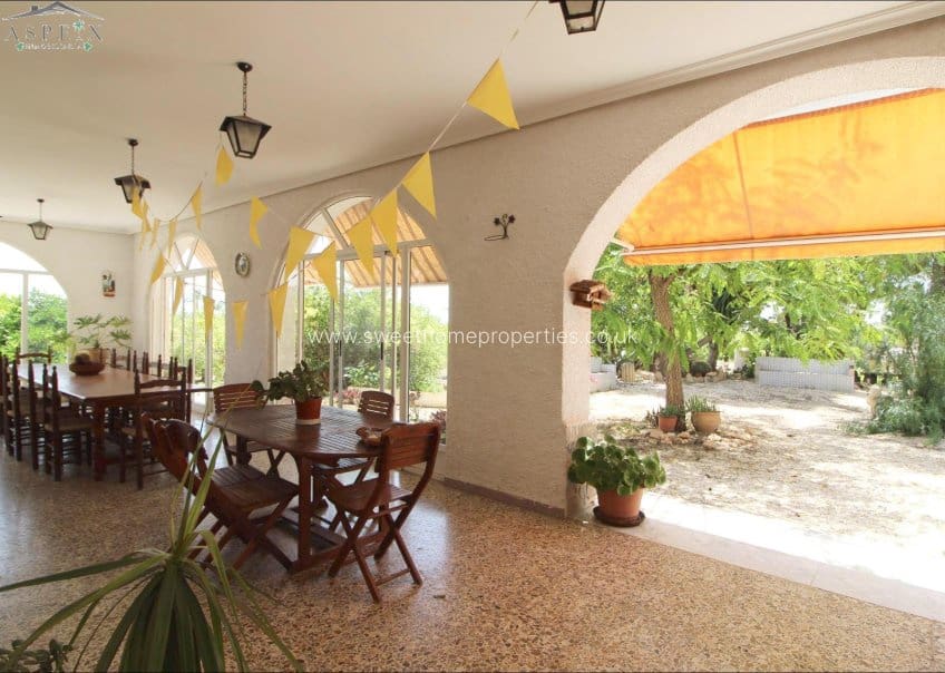 Finca/Casa Rural de 6 habitaciones en Elche / Elx en venta con piscina garaje - 350.000 € (Ref: 9571664)