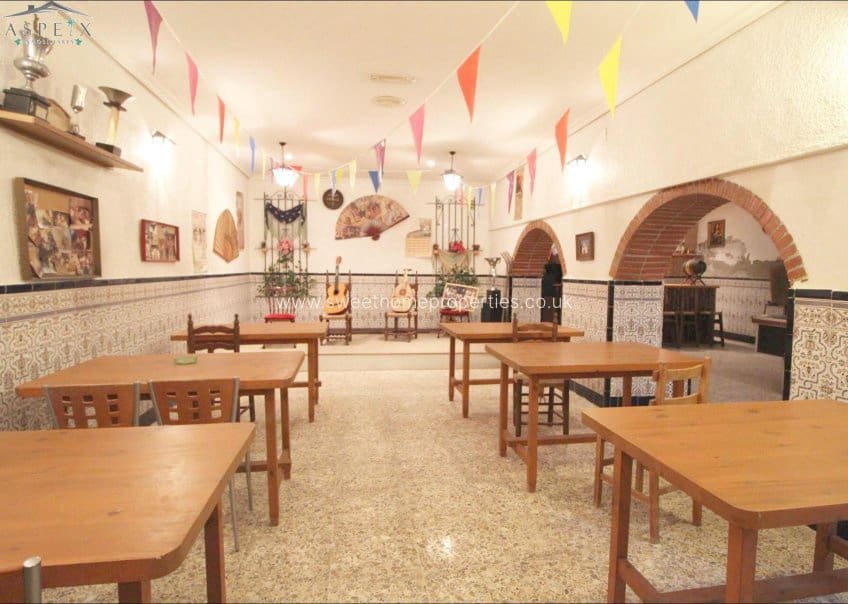 Finca/Casa Rural de 6 habitaciones en Elche / Elx en venta con piscina garaje - 350.000 € (Ref: 9571664)