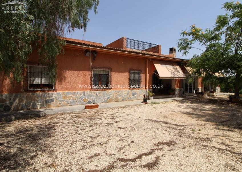 Finca/Casa Rural de 6 habitaciones en Elche / Elx en venta con piscina garaje - 350.000 € (Ref: 9571664)