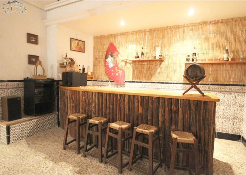 Finca/Casa Rural de 6 habitaciones en Elche / Elx en venta con piscina garaje - 350.000 € (Ref: 9571664)