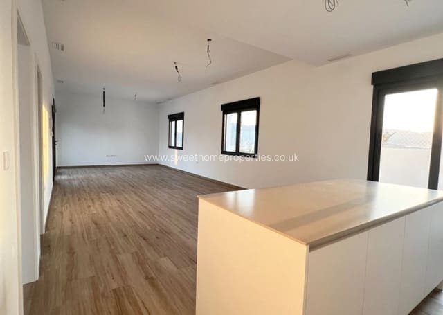 Chalet de 3 habitaciones en Aspe en venta con piscina garaje - 278.000 € (Ref: 9571667)