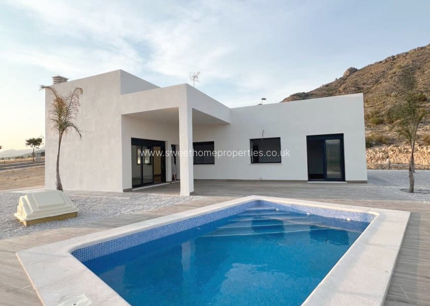 Chalet de 3 habitaciones en Aspe en venta con piscina garaje - 278.000 € (Ref: 9571667)