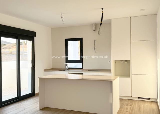 Chalet de 3 habitaciones en Aspe en venta con piscina garaje - 278.000 € (Ref: 9571667)