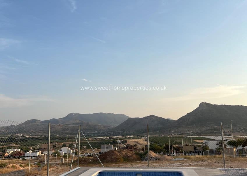 Chalet de 3 habitaciones en Aspe en venta con piscina garaje - 278.000 € (Ref: 9571667)