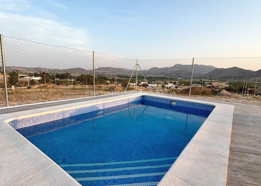 Chalet de 3 habitaciones en Aspe en venta con piscina garaje - 278.000 € (Ref: 9571667)