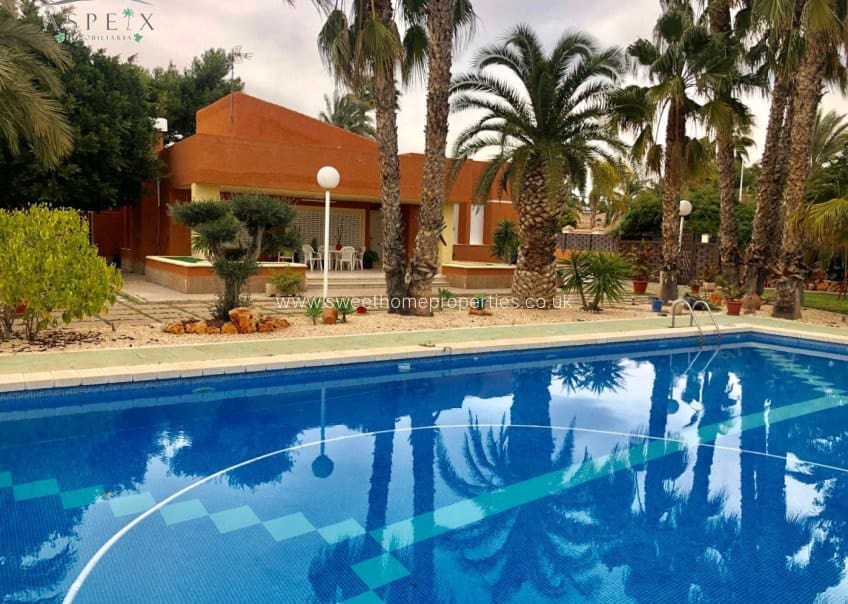 4 quarto Quinta/Casa Rural para venda em Elche / Elx com piscina garagem - 650 000 € (Ref: 9571668)