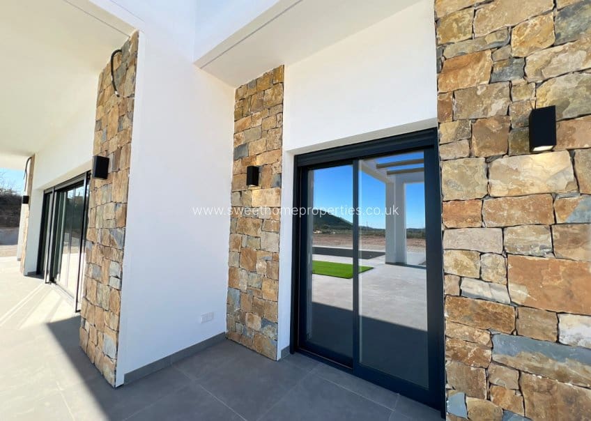 3 chambre Finca/Maison de Campagne à vendre à La Romana avec garage - 470 000 € (Ref: 9571670)