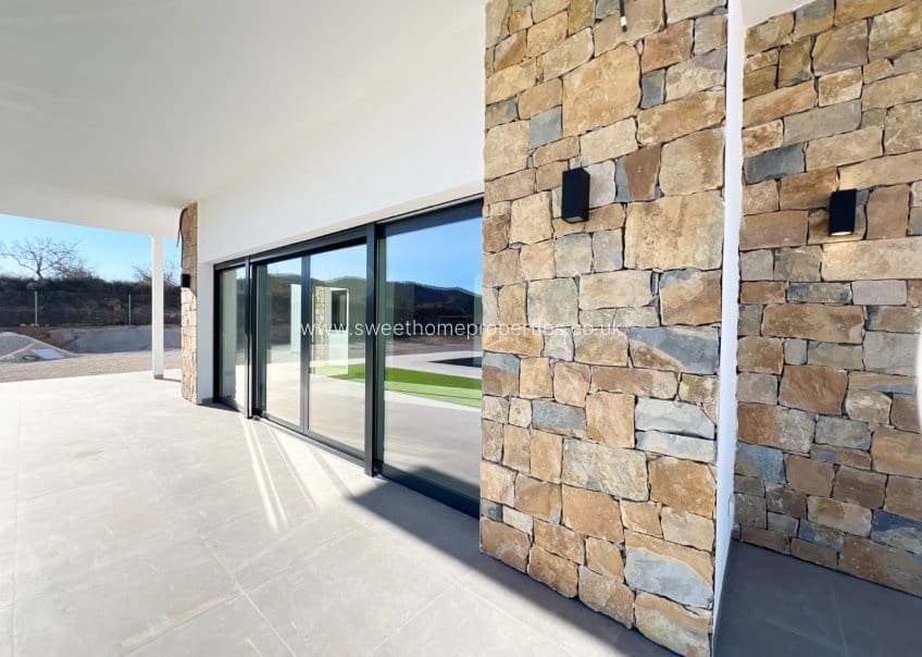 3 chambre Finca/Maison de Campagne à vendre à La Romana avec garage - 470 000 € (Ref: 9571670)