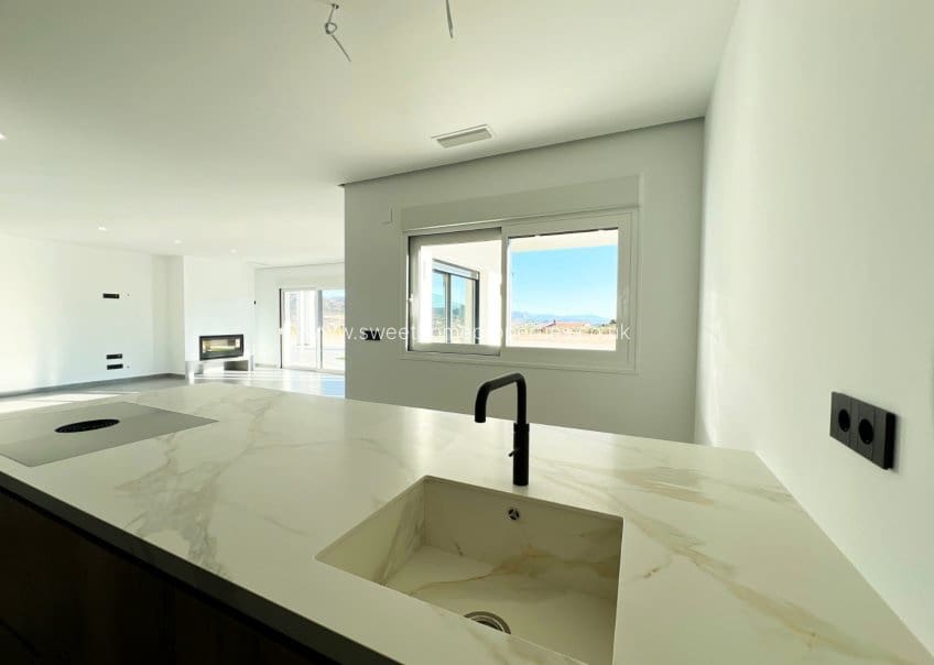 3 chambre Finca/Maison de Campagne à vendre à La Romana avec garage - 470 000 € (Ref: 9571670)