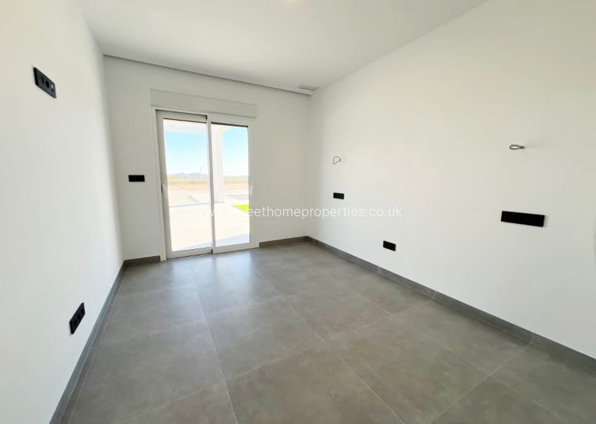 3 chambre Finca/Maison de Campagne à vendre à La Romana avec garage - 470 000 € (Ref: 9571670)