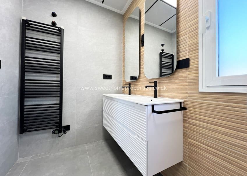 3 chambre Finca/Maison de Campagne à vendre à La Romana avec garage - 470 000 € (Ref: 9571670)