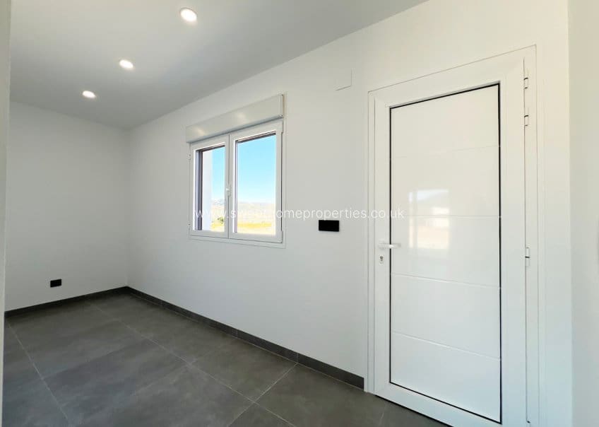 3 chambre Finca/Maison de Campagne à vendre à La Romana avec garage - 470 000 € (Ref: 9571670)