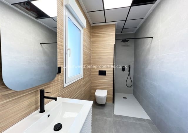 3 soveværelse Finca/Landehus til salg i La Romana med swimmingpool garage - € 470.000 (Ref: 9571670)