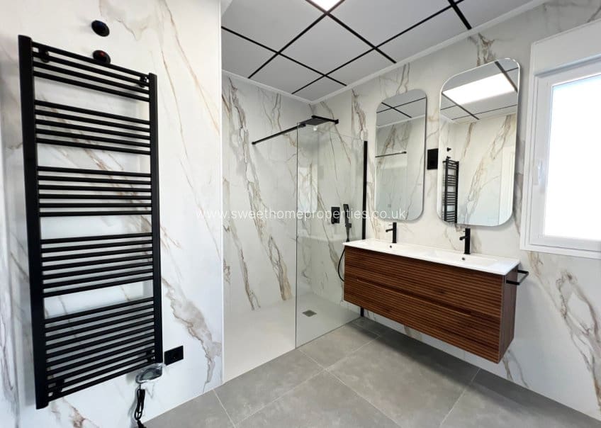 3 chambre Finca/Maison de Campagne à vendre à La Romana avec garage - 470 000 € (Ref: 9571670)