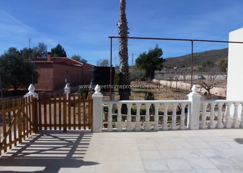 4 Zimmer Finca/Landgut zu verkaufen in Hondon de los Frailes mit Pool Garage - 180.000 € (Ref: 9571672)