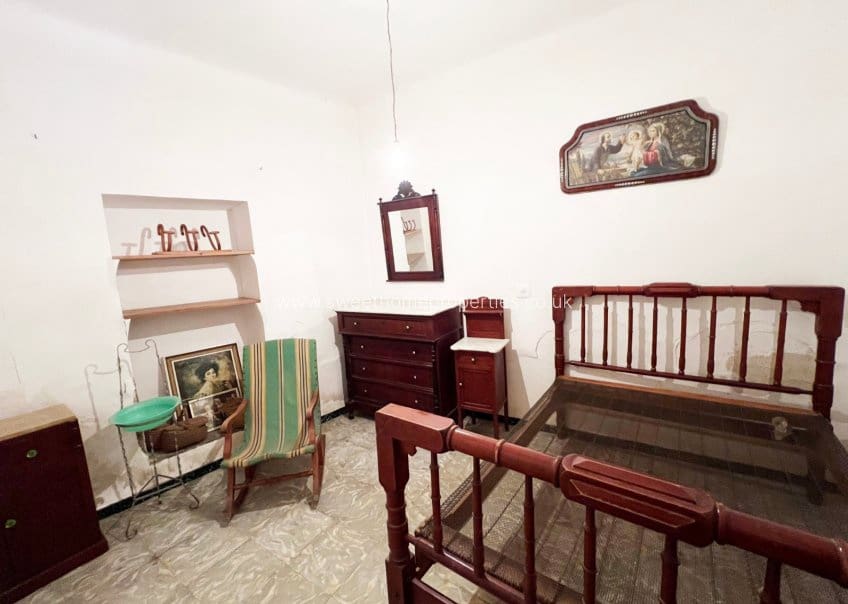 5 Zimmer Haus zu verkaufen in Hondon de los Frailes - 70.000 € (Ref: 9571673)