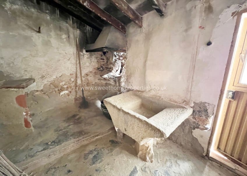 5 Zimmer Haus zu verkaufen in Hondon de los Frailes - 70.000 € (Ref: 9571673)