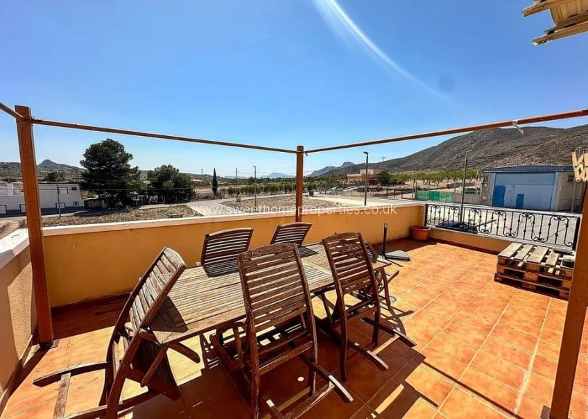 3 makuuhuone Omakotitalo myytävänä paikassa Hondon de los Frailes mukana 
autotalli - 179 000 € (Ref: 9571674)