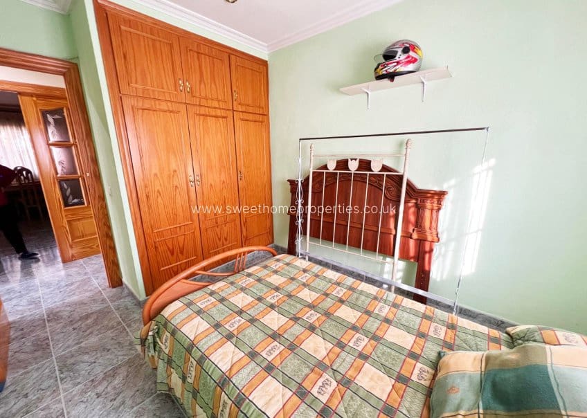 4 soveværelse Finca/Landehus til salg i La Romana med swimmingpool garage - € 320.000 (Ref: 9571676)