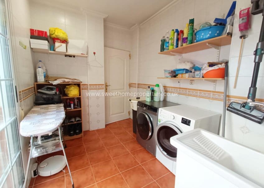 4 Zimmer Villa zu verkaufen in Hondon de los Frailes mit Garage - 398.000 € (Ref: 9571680)