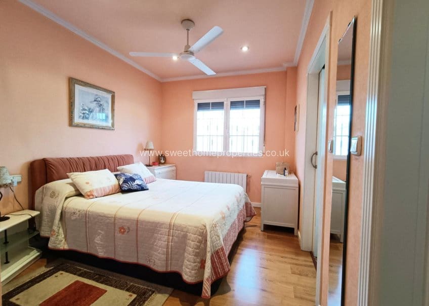 4 Zimmer Villa zu verkaufen in Hondon de los Frailes mit Garage - 398.000 € (Ref: 9571680)