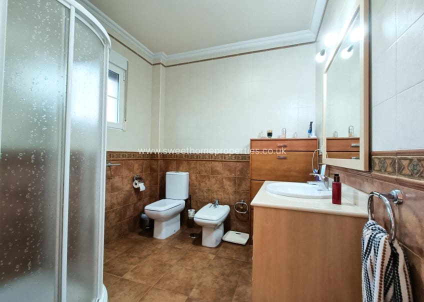 4 Zimmer Villa zu verkaufen in Hondon de los Frailes mit Garage - 398.000 € (Ref: 9571680)