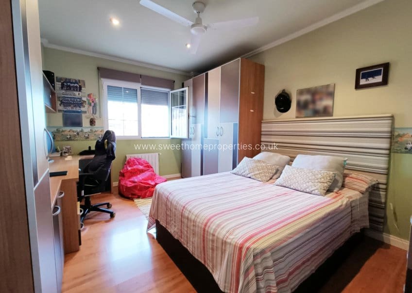 4 Zimmer Villa zu verkaufen in Hondon de los Frailes mit Garage - 398.000 € (Ref: 9571680)