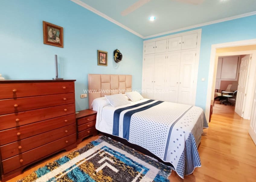 4 Zimmer Villa zu verkaufen in Hondon de los Frailes mit Garage - 398.000 € (Ref: 9571680)