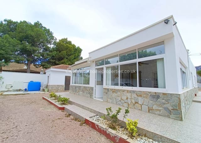 3 soveværelse Finca/Landehus til salg i Albatera med swimmingpool garage - € 259.950 (Ref: 9571681)